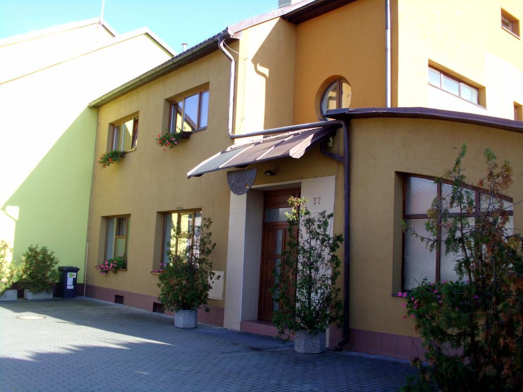 Vv Penzion Brno Buitenkant foto