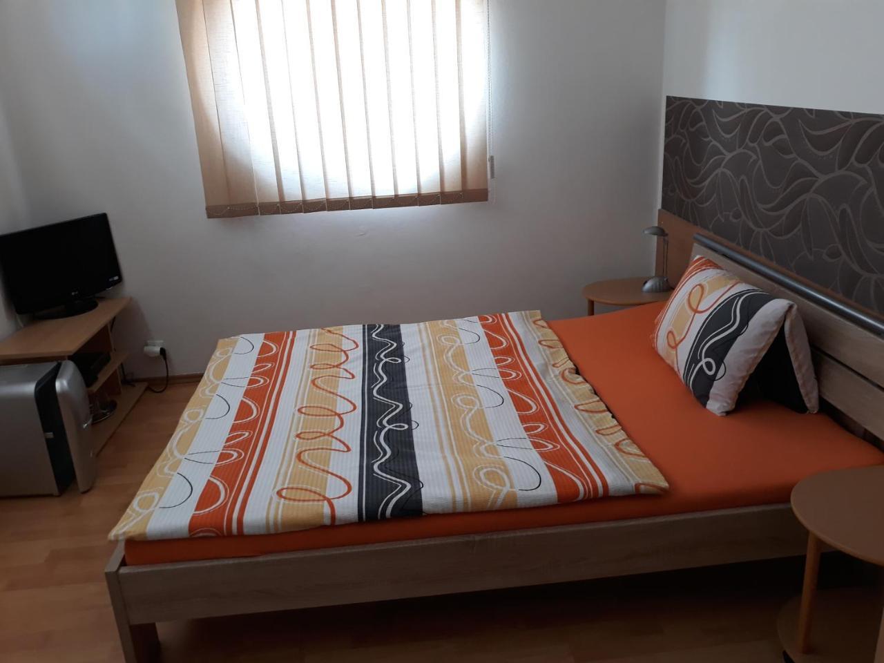 Vv Penzion Brno Buitenkant foto